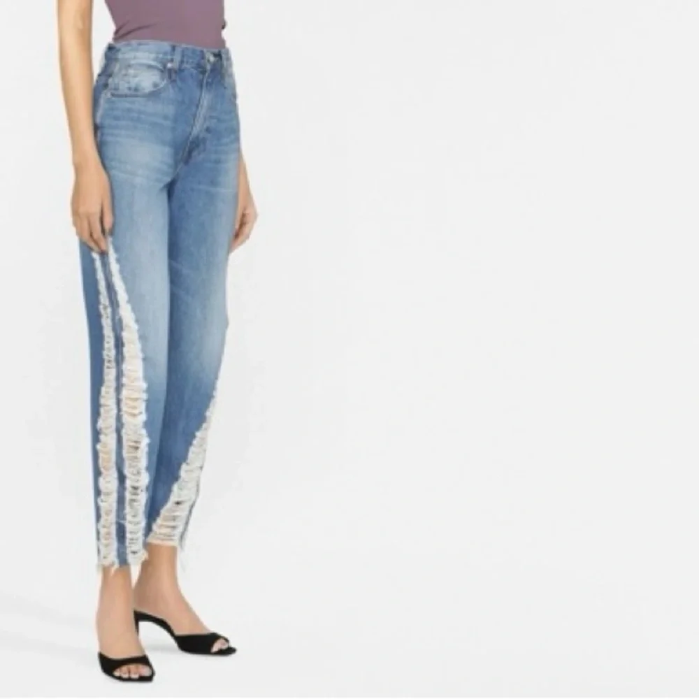 Frame Distressed Jeans - Picture 3 of 4
